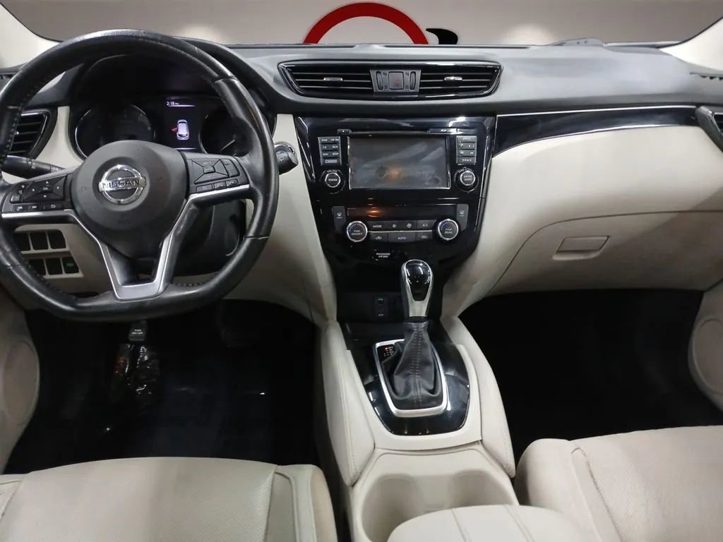 Used 2018 Nissan Rogue Sport SL FWD image 14