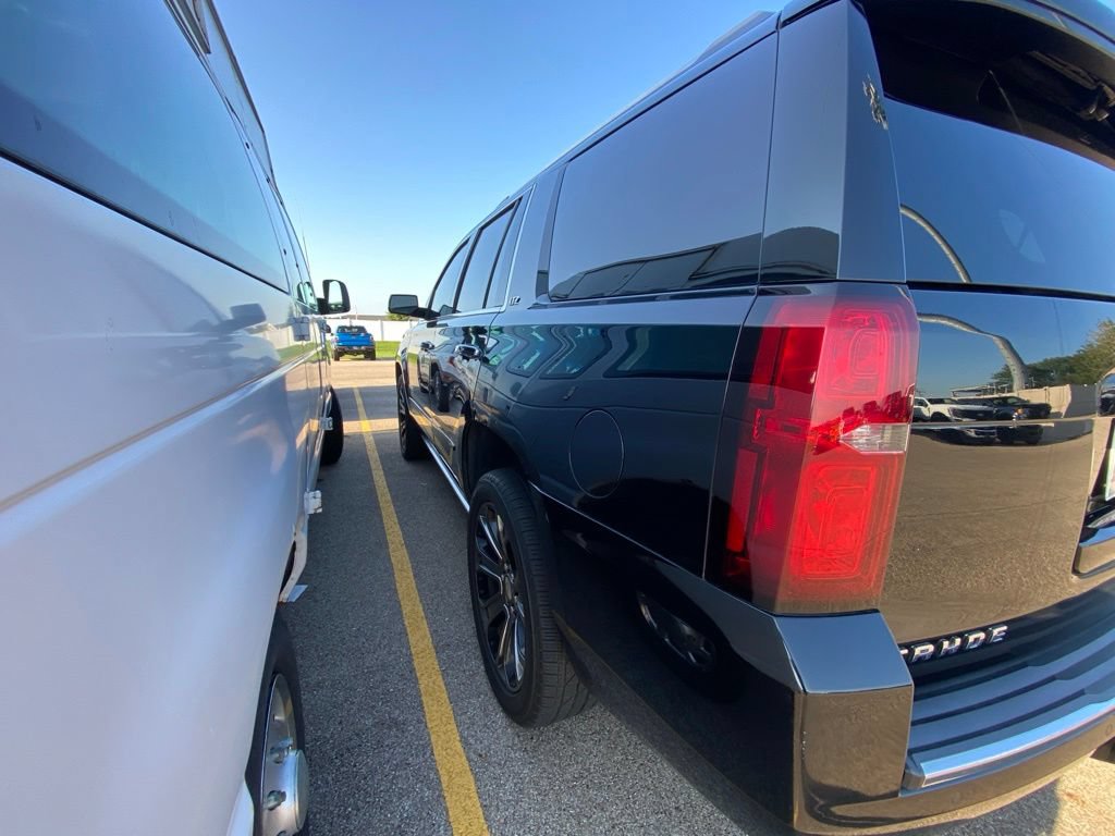 Used 2016 Chevrolet Tahoe LTZ AWD/4WD image 10