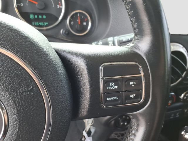 Used 2016 Jeep Wrangler Unlimited Sahara w/ Connectivity Group AWD/4WD image 7