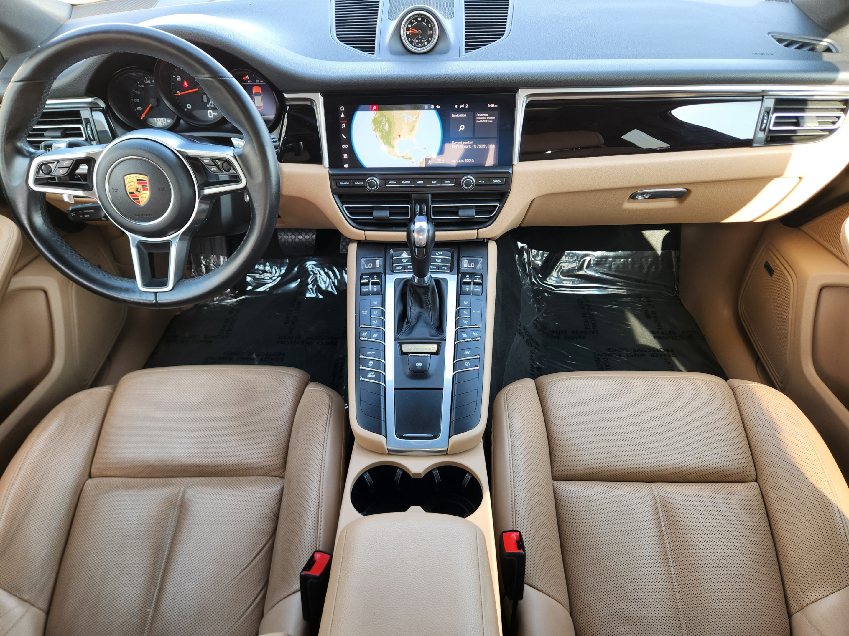 Used 2020 Porsche Macan AWD/4WD image 23