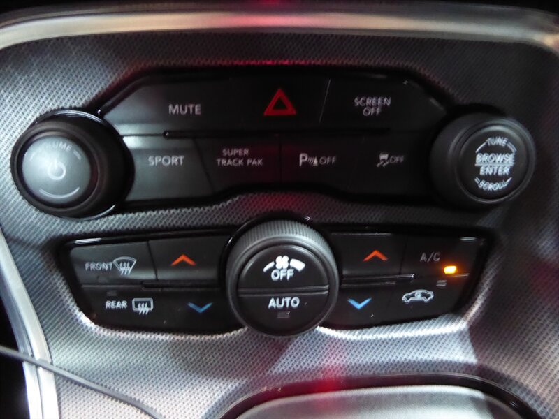 Used 2018 Dodge Challenger GT AWD/4WD image 17