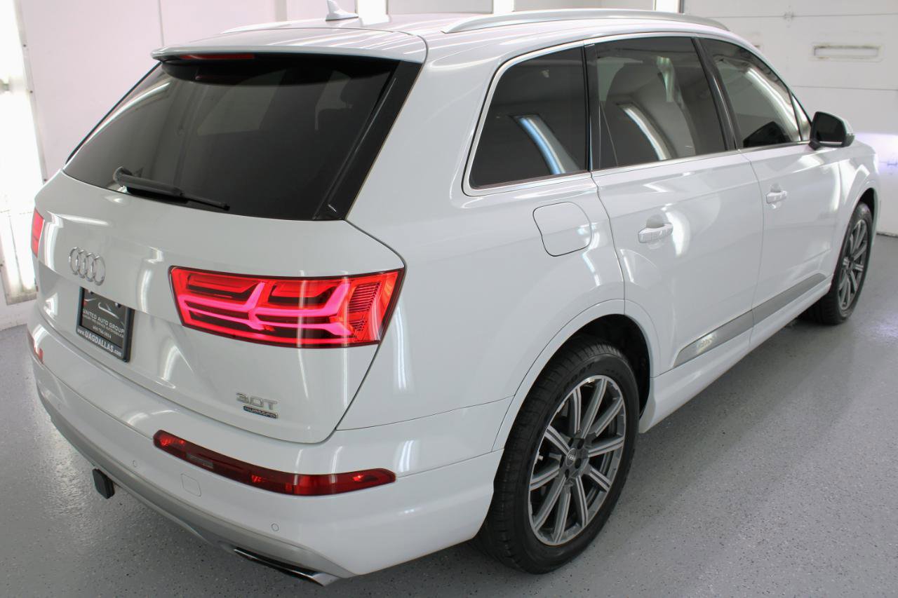 Used 2017 Audi Q7 3.0T Prestige w/ Prestige Package image 9