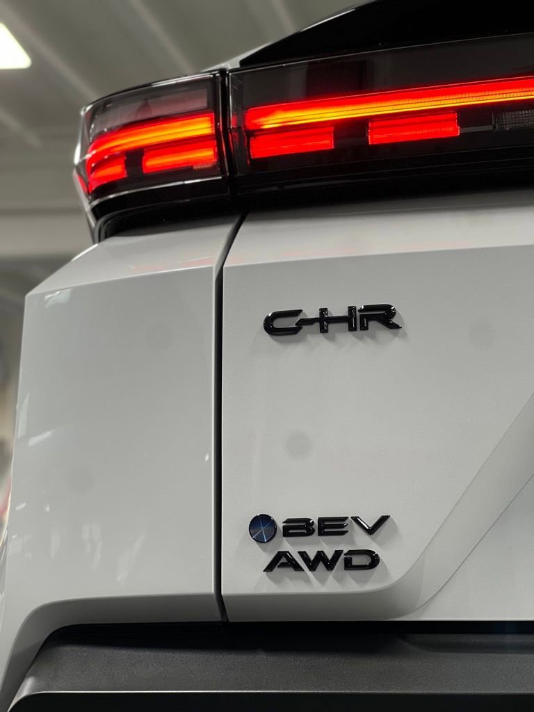 New 2026 Toyota C-HR AWD/4WD image 7