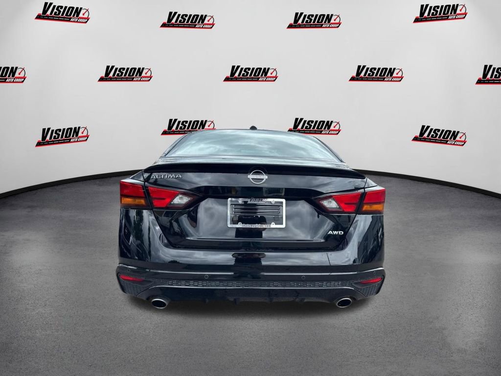Used 2025 Nissan Altima 2.5 SV w/ SV Special Edition Package image 6