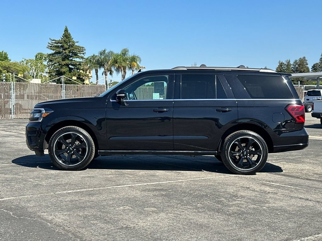 Certified 2024 Ford Expedition Limited RWD image 6