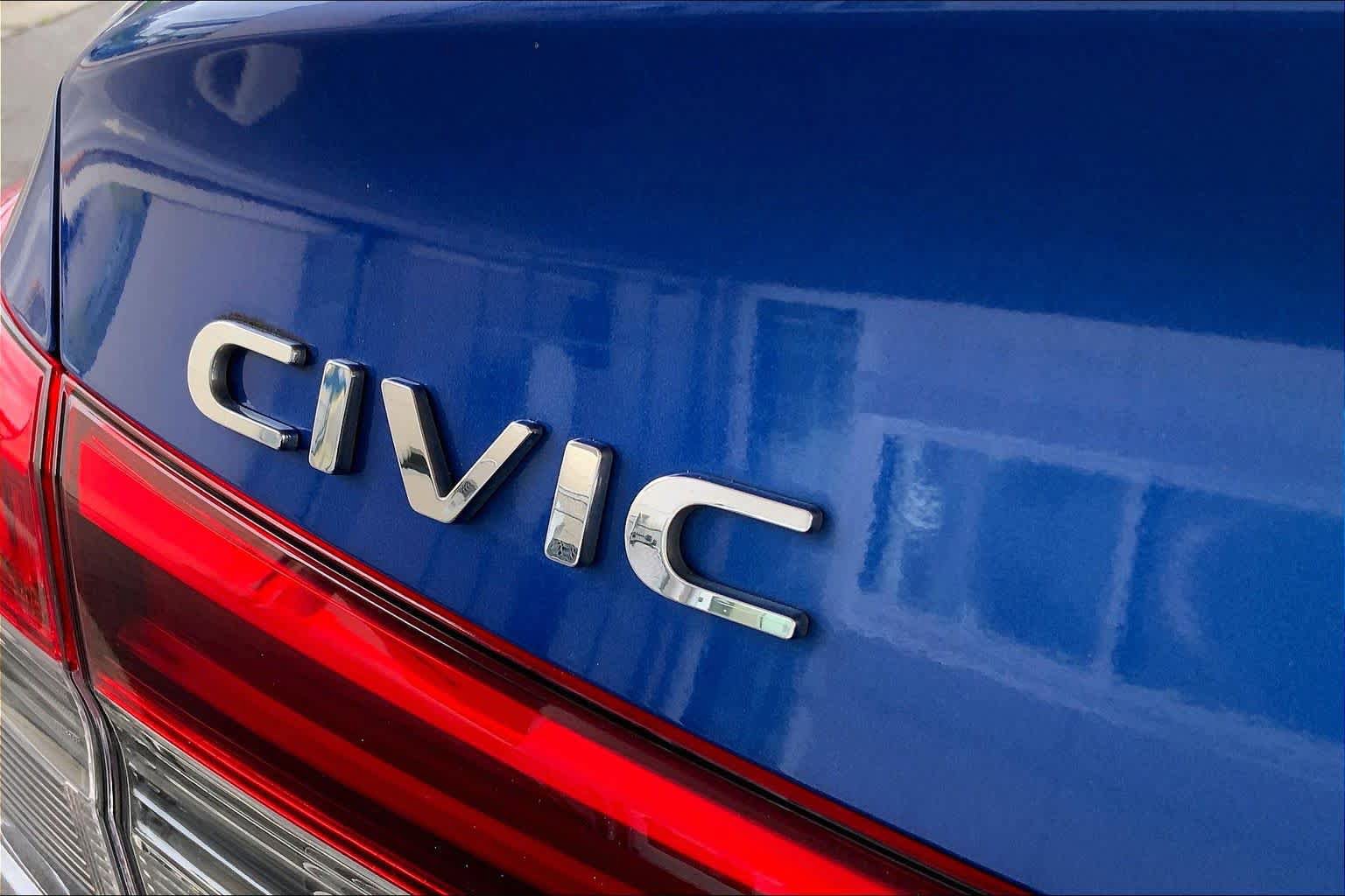 Used 2024 Honda Civic EX image 10