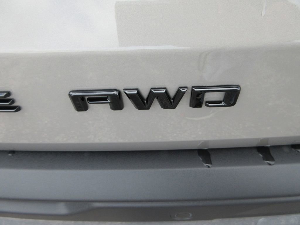 New 2026 Chevrolet Traverse Z71 AWD/4WD image 11