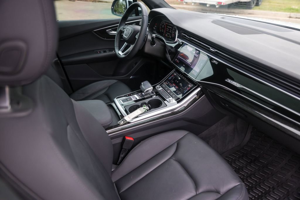 Used 2021 Audi Q7 3.0T Premium Plus image 30