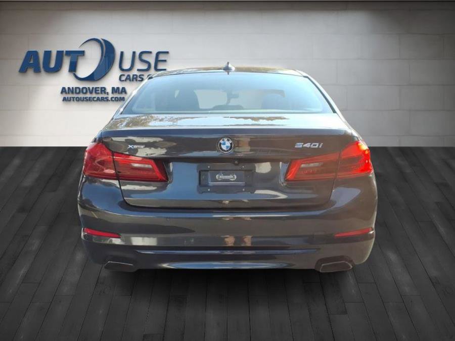 Used 2019 BMW 540i xDrive image 10