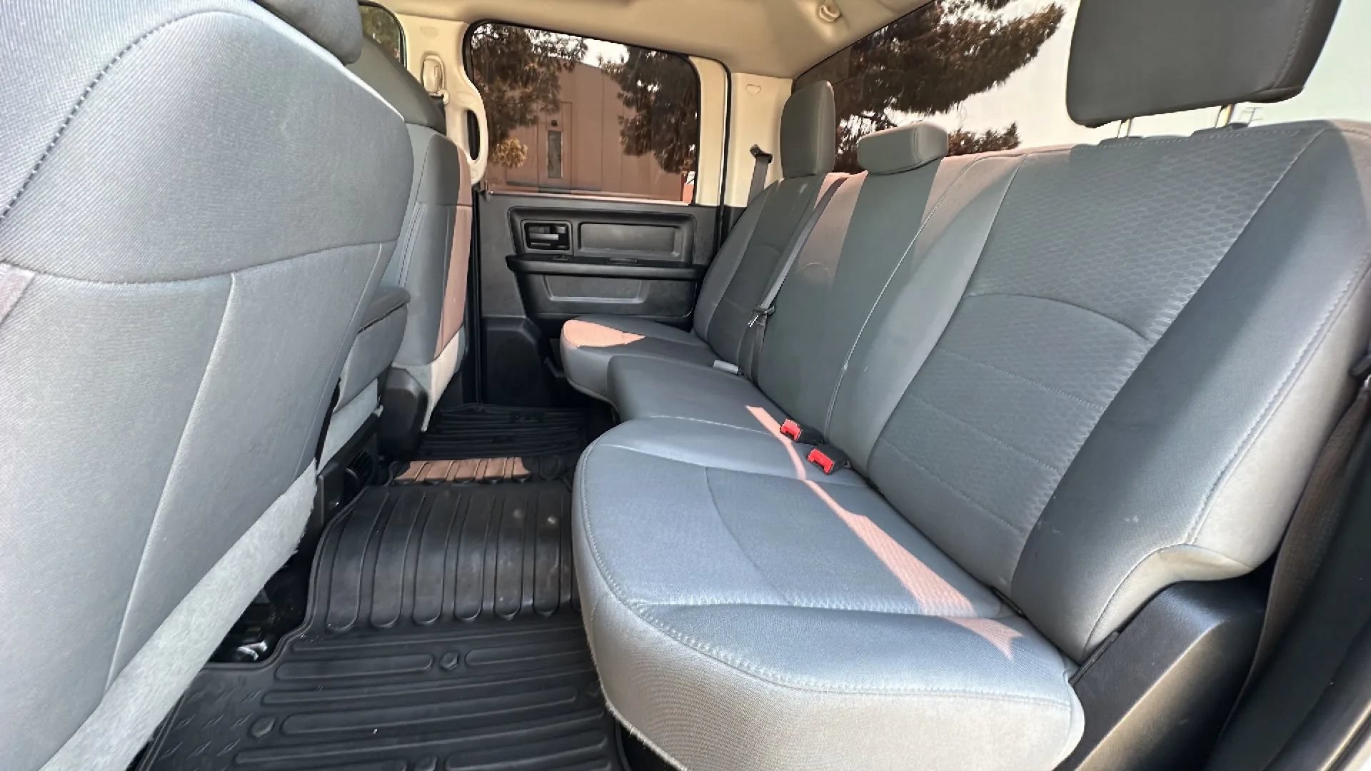 Used 2016 RAM 2500 Tradesman w/ Chrome Appearance Group AWD/4WD image 13