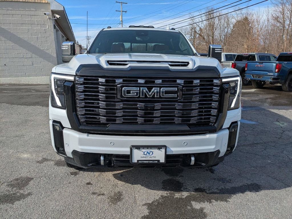 New 2026 GMC Sierra 3500 Denali Ultimate AWD/4WD image 2