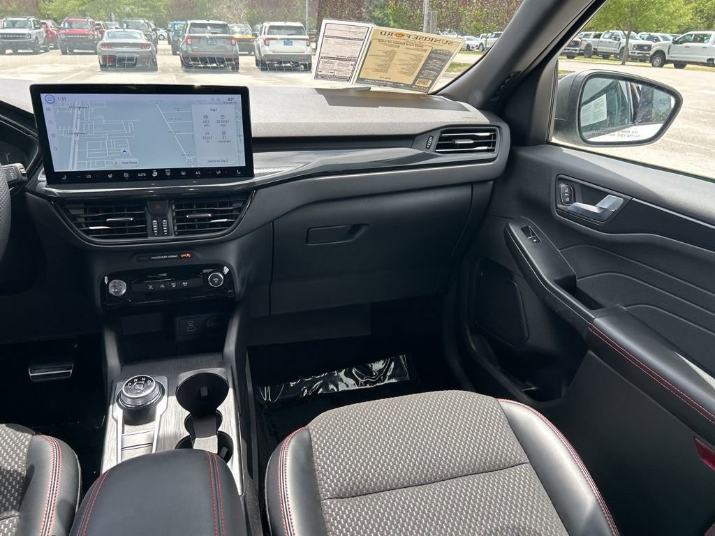 Used 2023 Ford Escape ST-Line w/ Tech Pack #1 AWD/4WD image 11