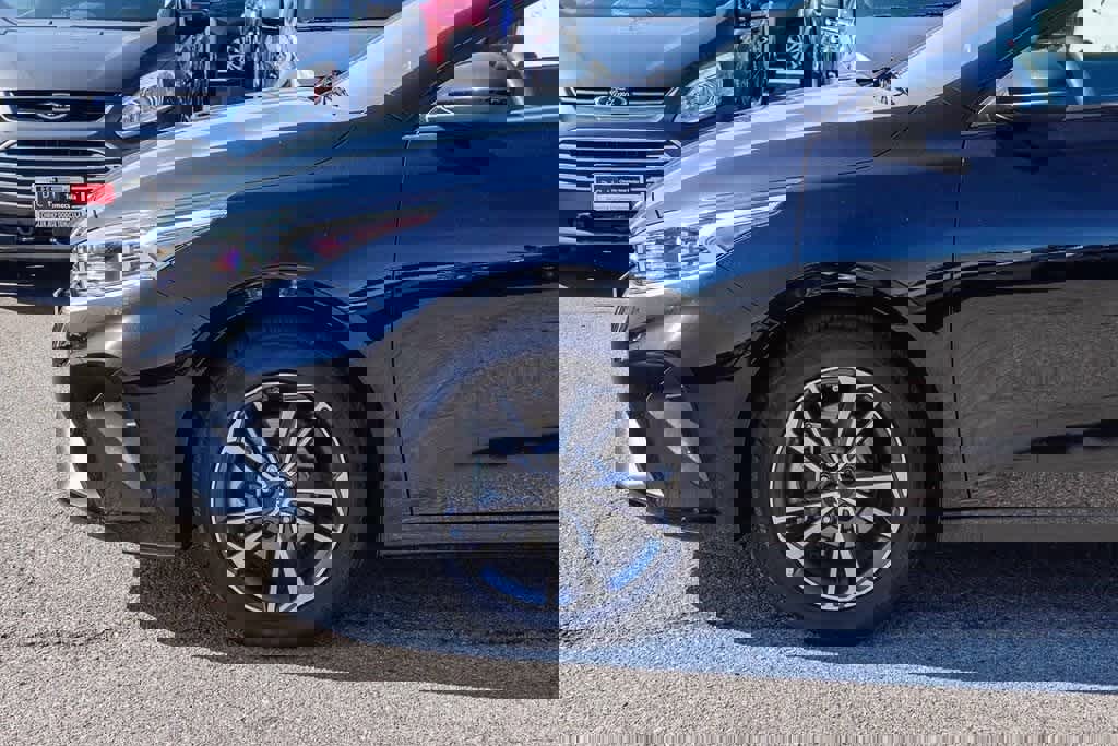 Certified 2024 Kia Forte LXS image 9