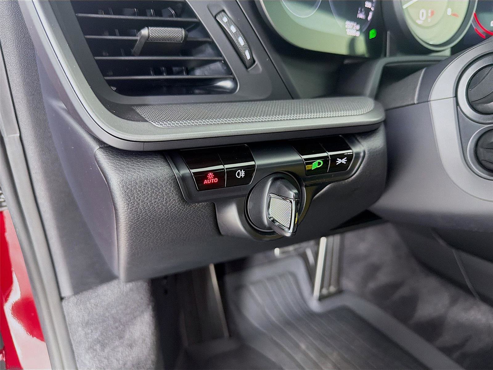 Certified 2020 Porsche 911 Carrera 4S image 11