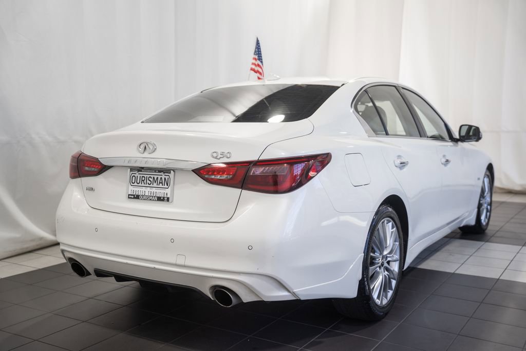 Used 2020 INFINITI Q50 Luxe w/ Essential Package (3.0T Luxe) AWD/4WD image 4