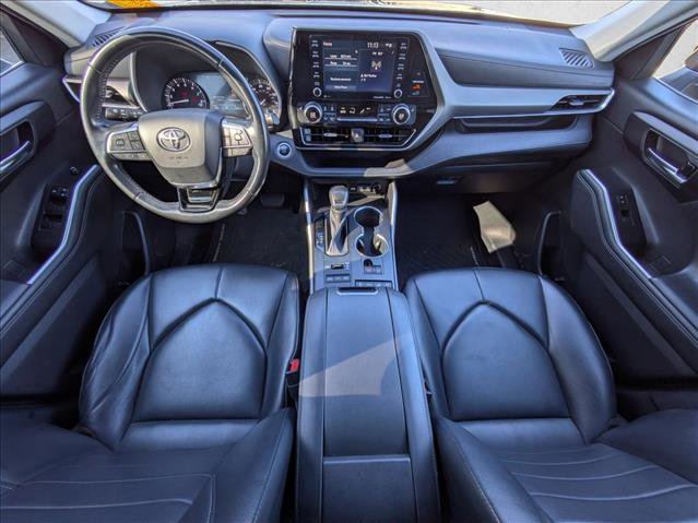 Used 2021 Toyota Highlander XLE image 10