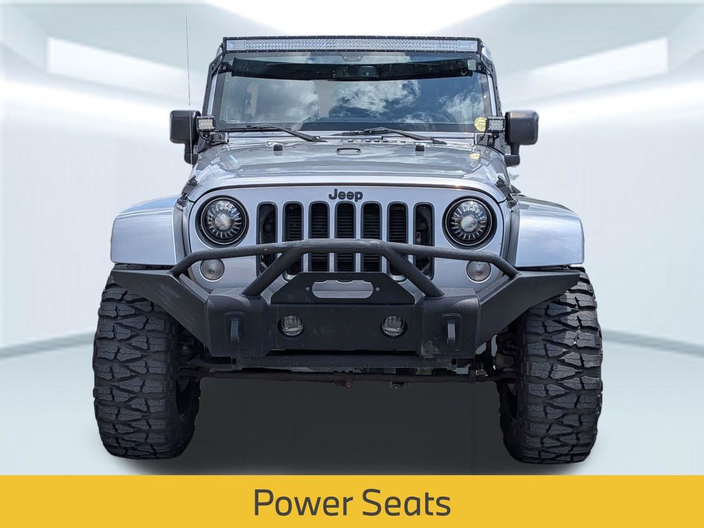 Used 2017 Jeep Wrangler Unlimited Sahara AWD/4WD image 11