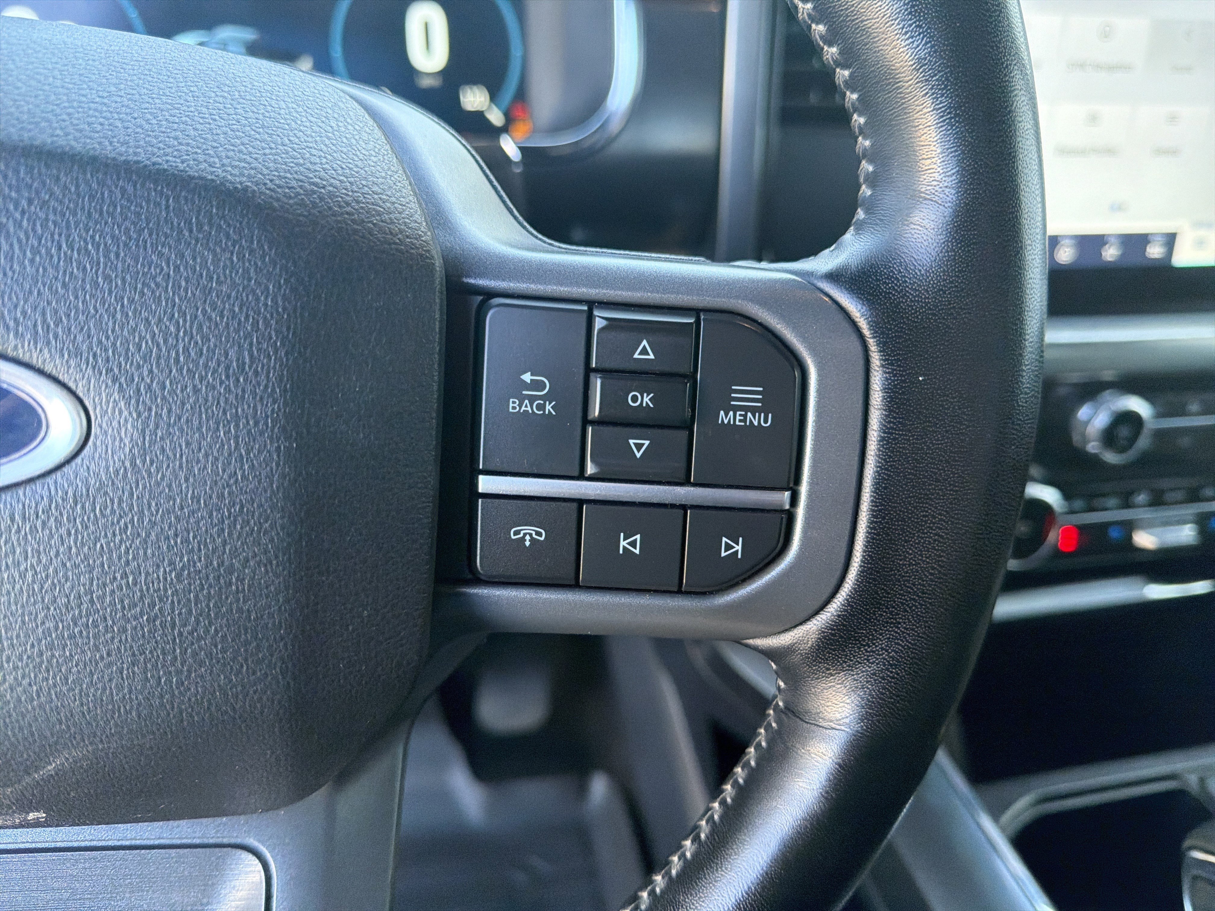 Certified 2023 Ford F150 Lariat image 40