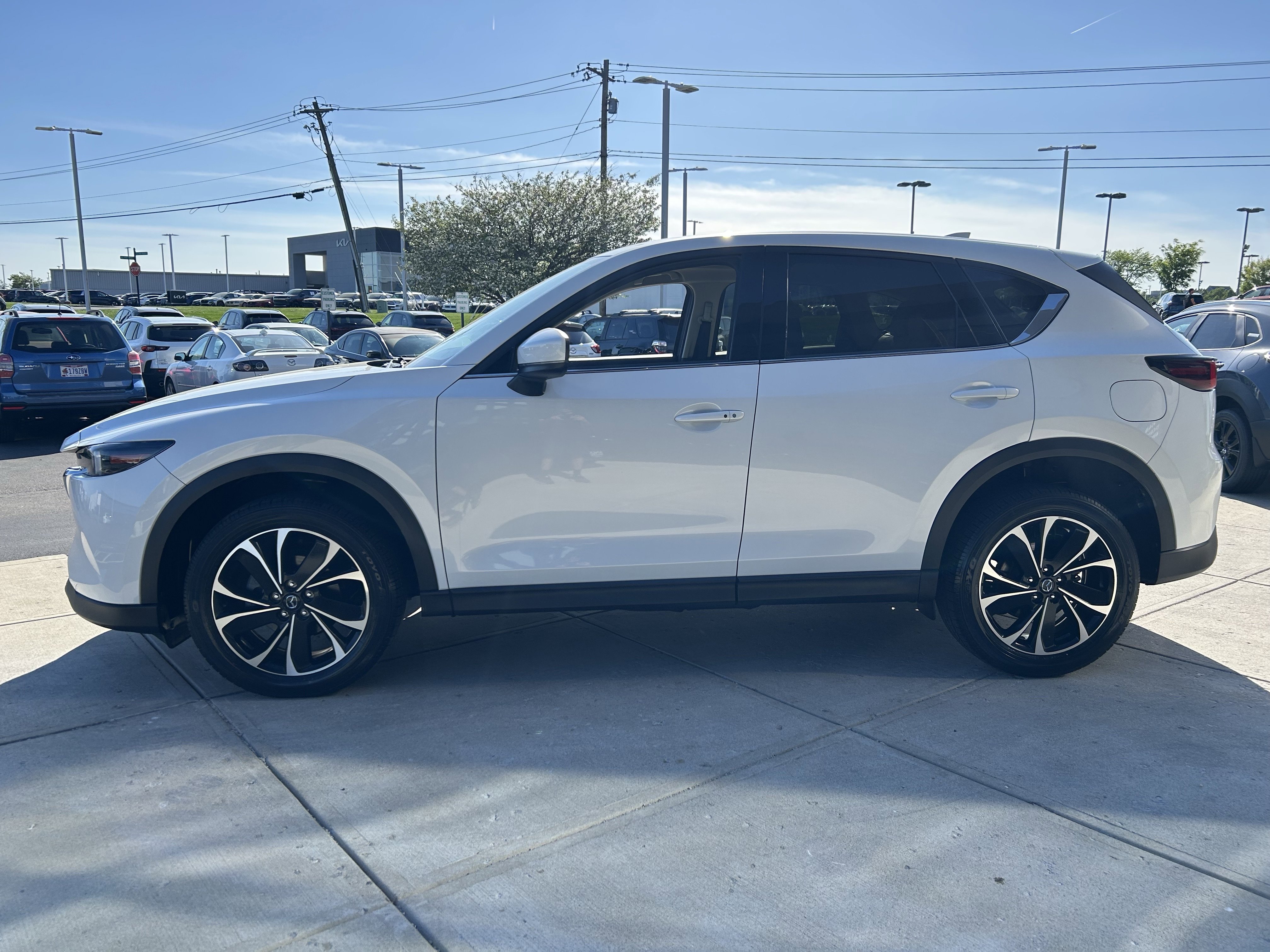 Certified 2023 MAZDA CX-5 AWD 2.5 S w/ Premium Plus Pkg image 4