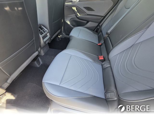 New 2025 Volkswagen Tiguan SE image 24