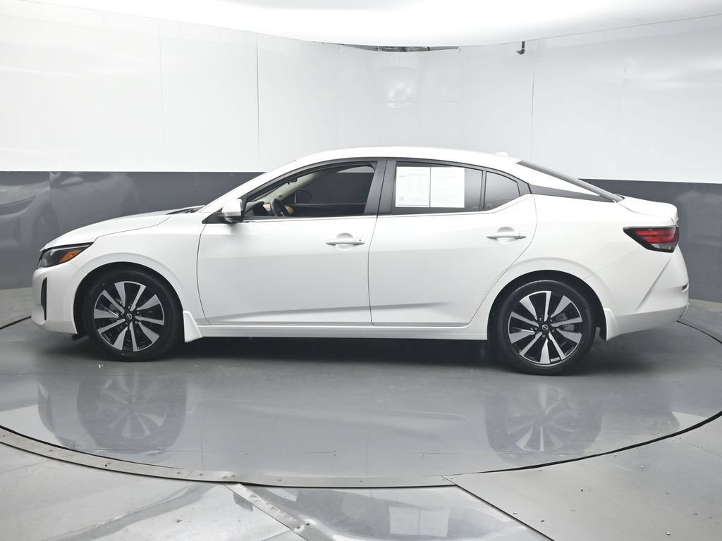 Used 2024 Nissan Sentra SV w/ SV Premium Package FWD image 5