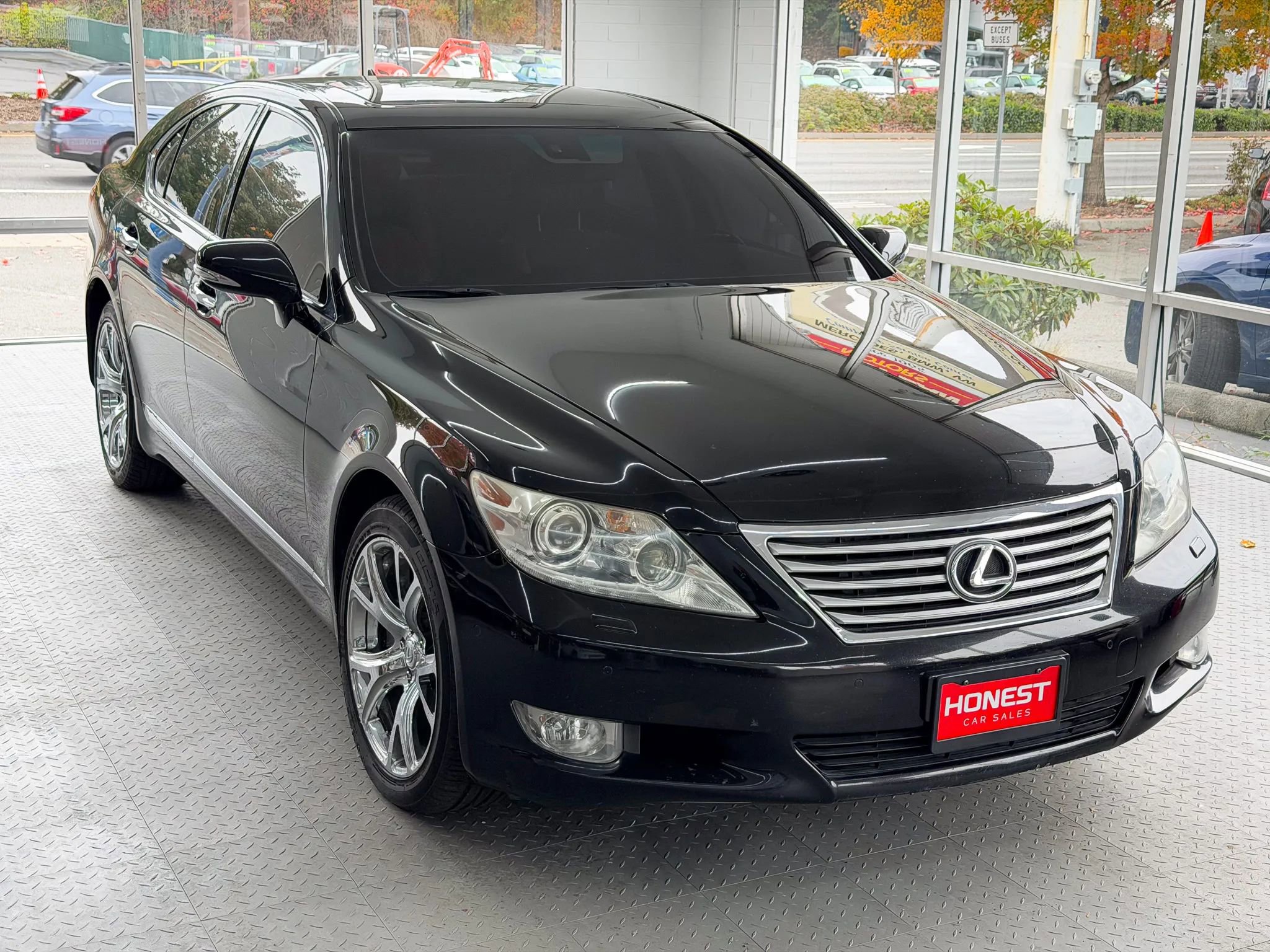 Used 2011 Lexus LS 460 w/ Comfort Pkg