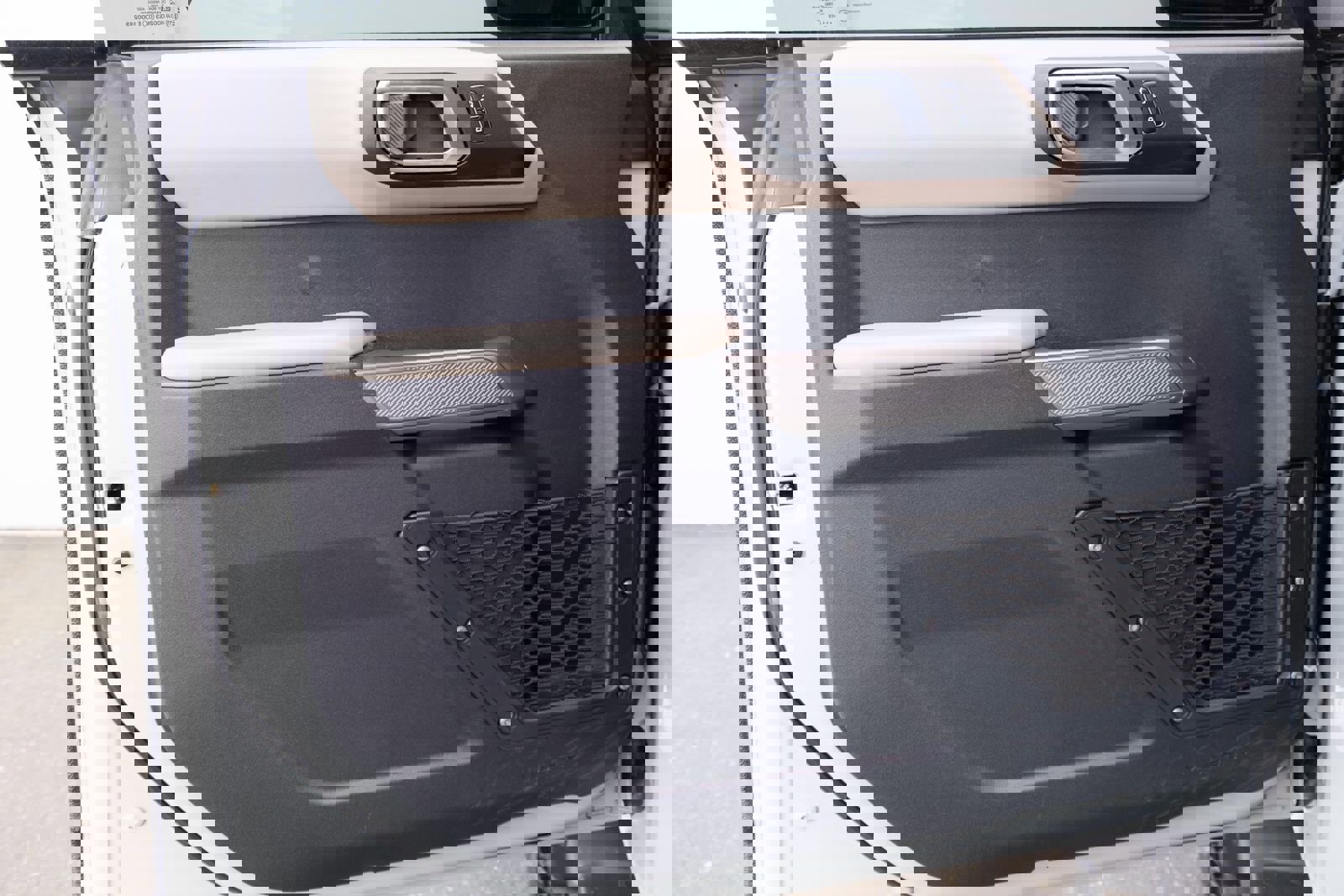 Used 2023 Ford Bronco Wildtrak image 15