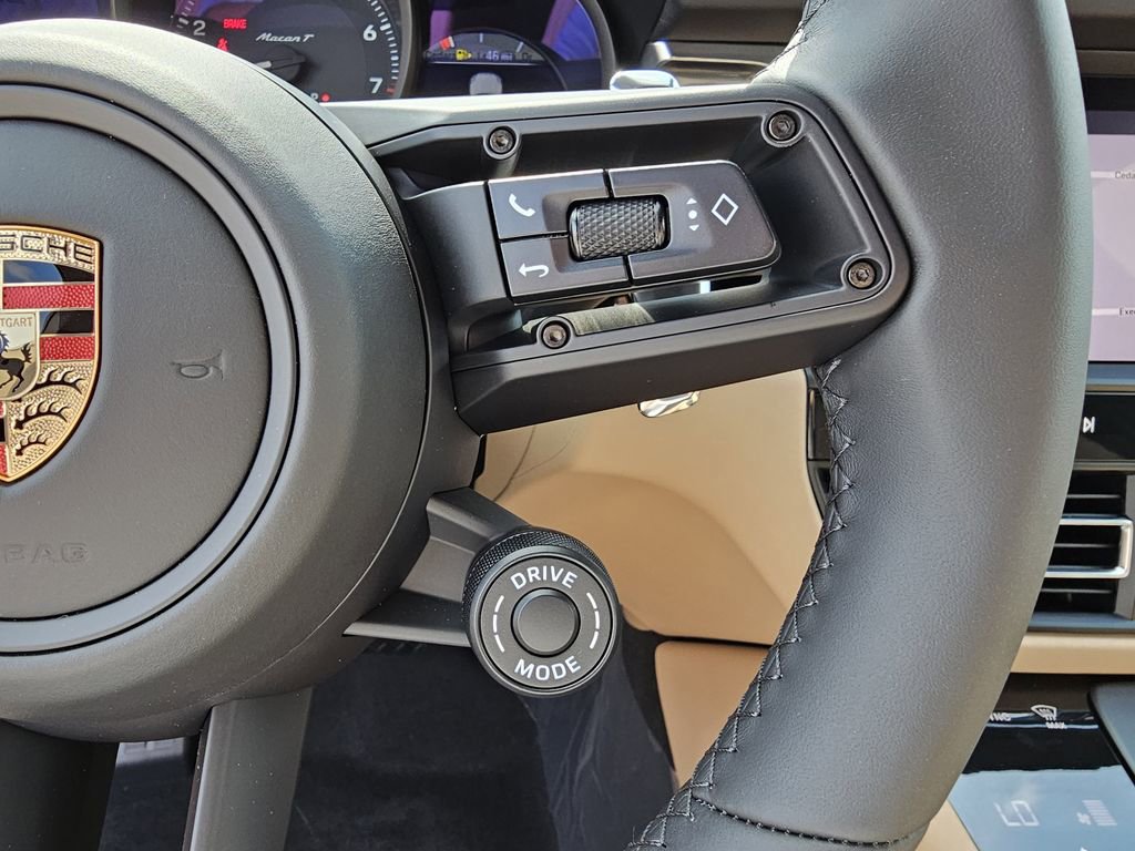 New 2025 Porsche Macan Turbo image 37