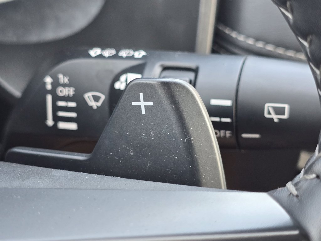 Used 2025 Nissan Rogue SV FWD image 28
