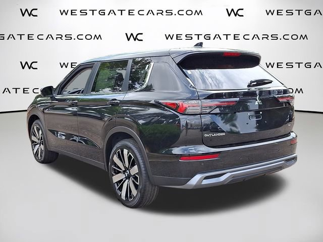 New 2025 Mitsubishi Outlander SE image 4