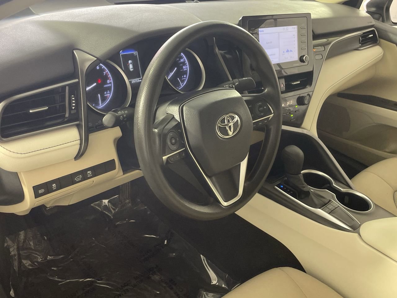 Used 2024 Toyota Camry LE image 11