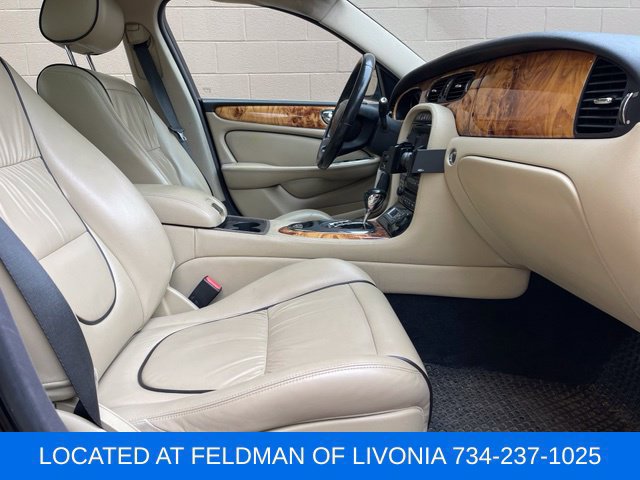Used 2007 Jaguar XJ8 RWD image 31