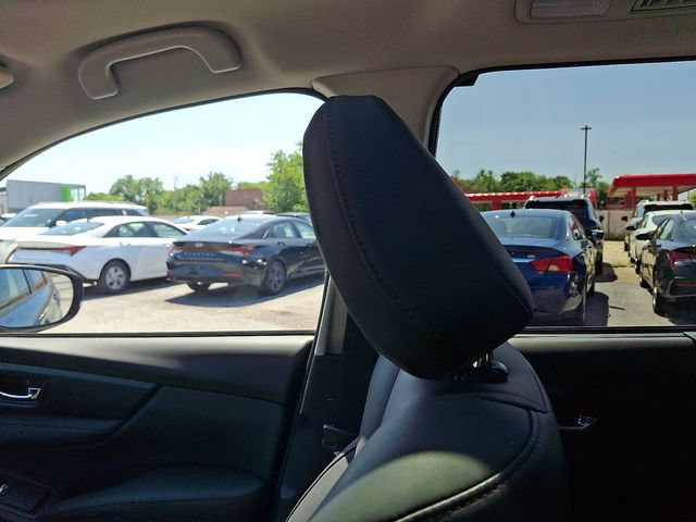 Used 2025 Subaru Ascent Bronze Edition AWD/4WD image 17