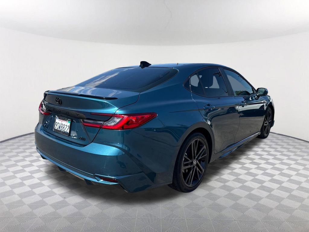 Used 2025 Toyota Camry XSE FWD image 4