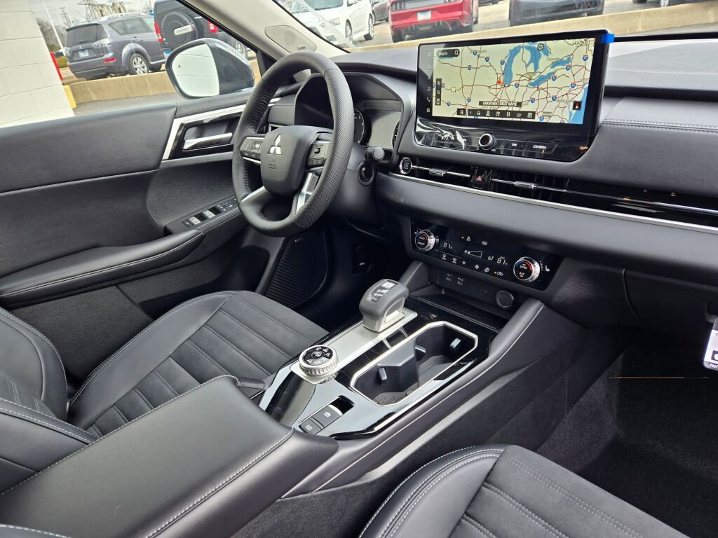 New 2026 Mitsubishi Outlander SE AWD/4WD image 6