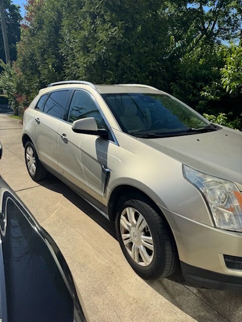 Used 2013 Cadillac SRX Luxury w/ Driver Awareness Package FWD image 3
