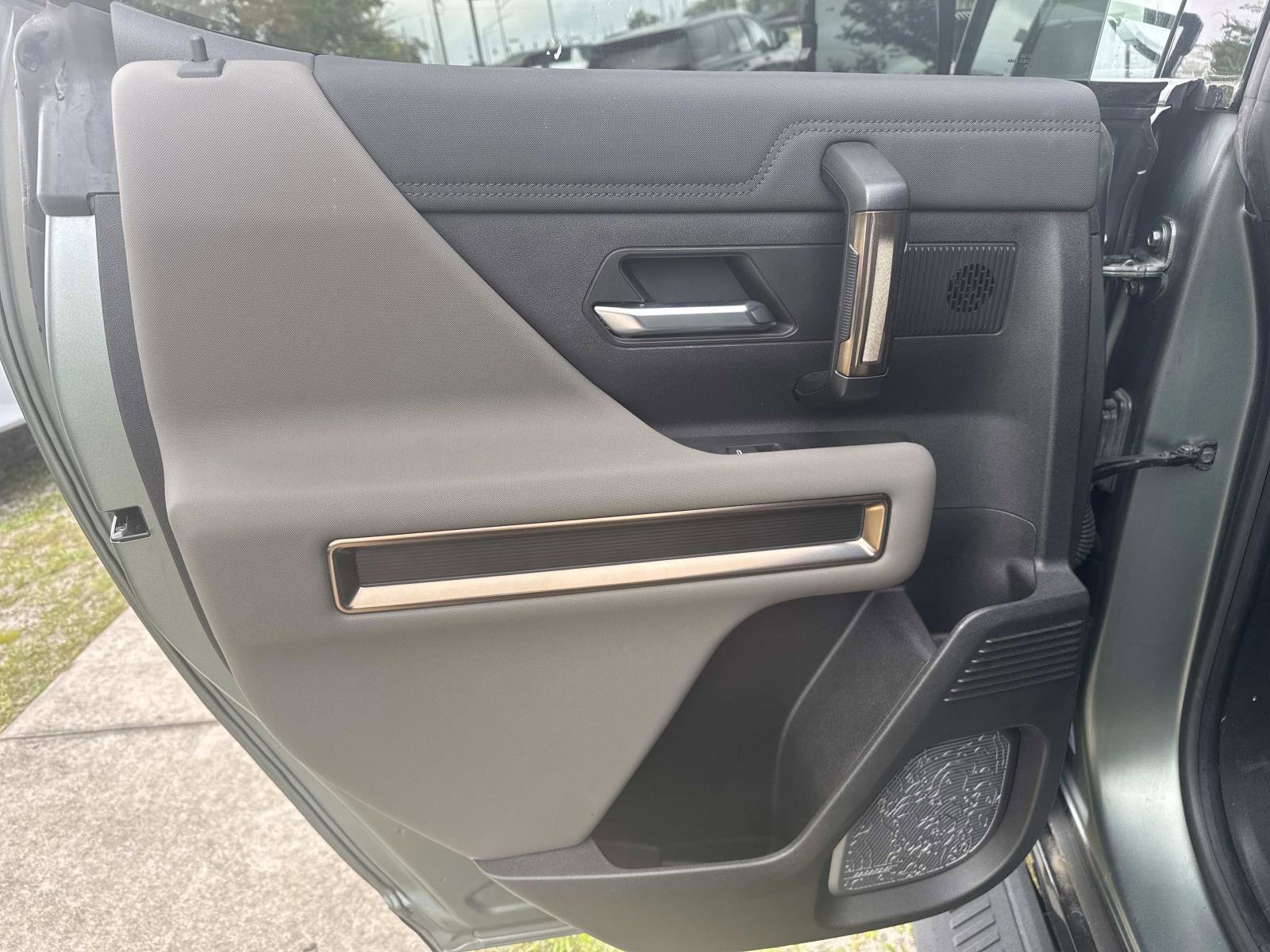 Used 2024 GMC Hummer EV 3X w/ LPO, Illumination Package AWD/4WD image 12