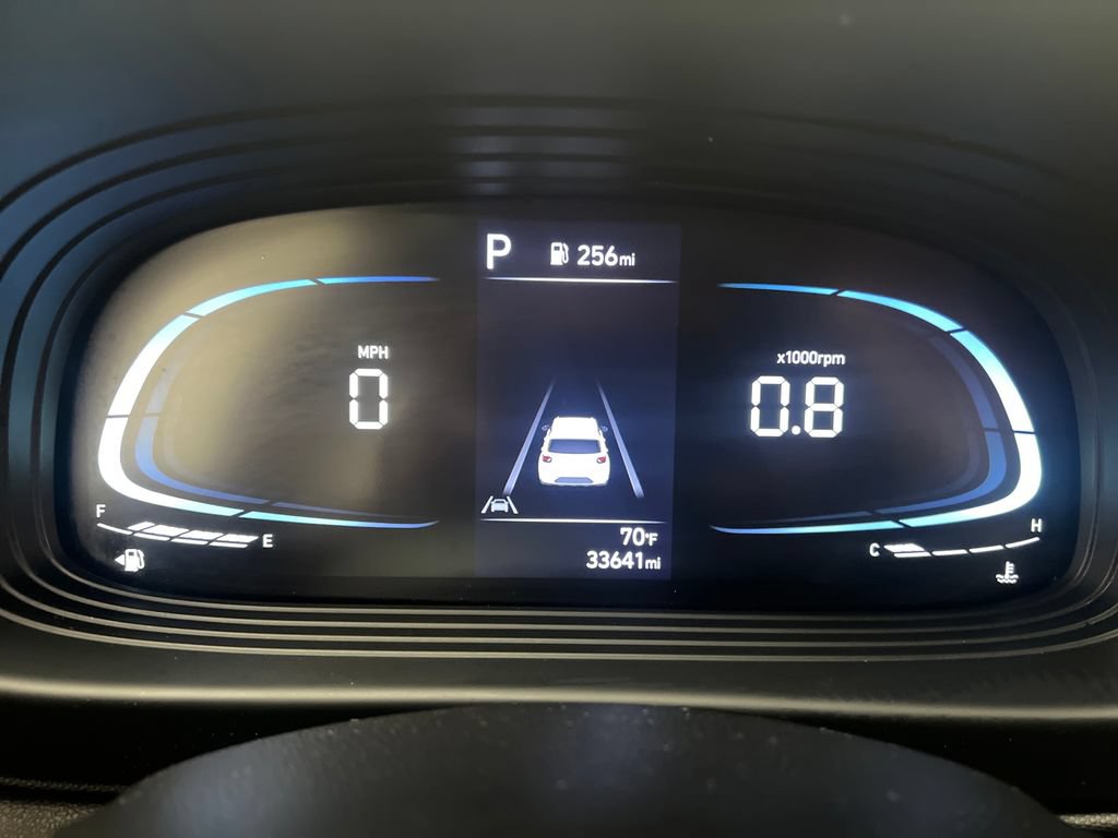 Used 2024 Hyundai Venue SEL FWD image 16