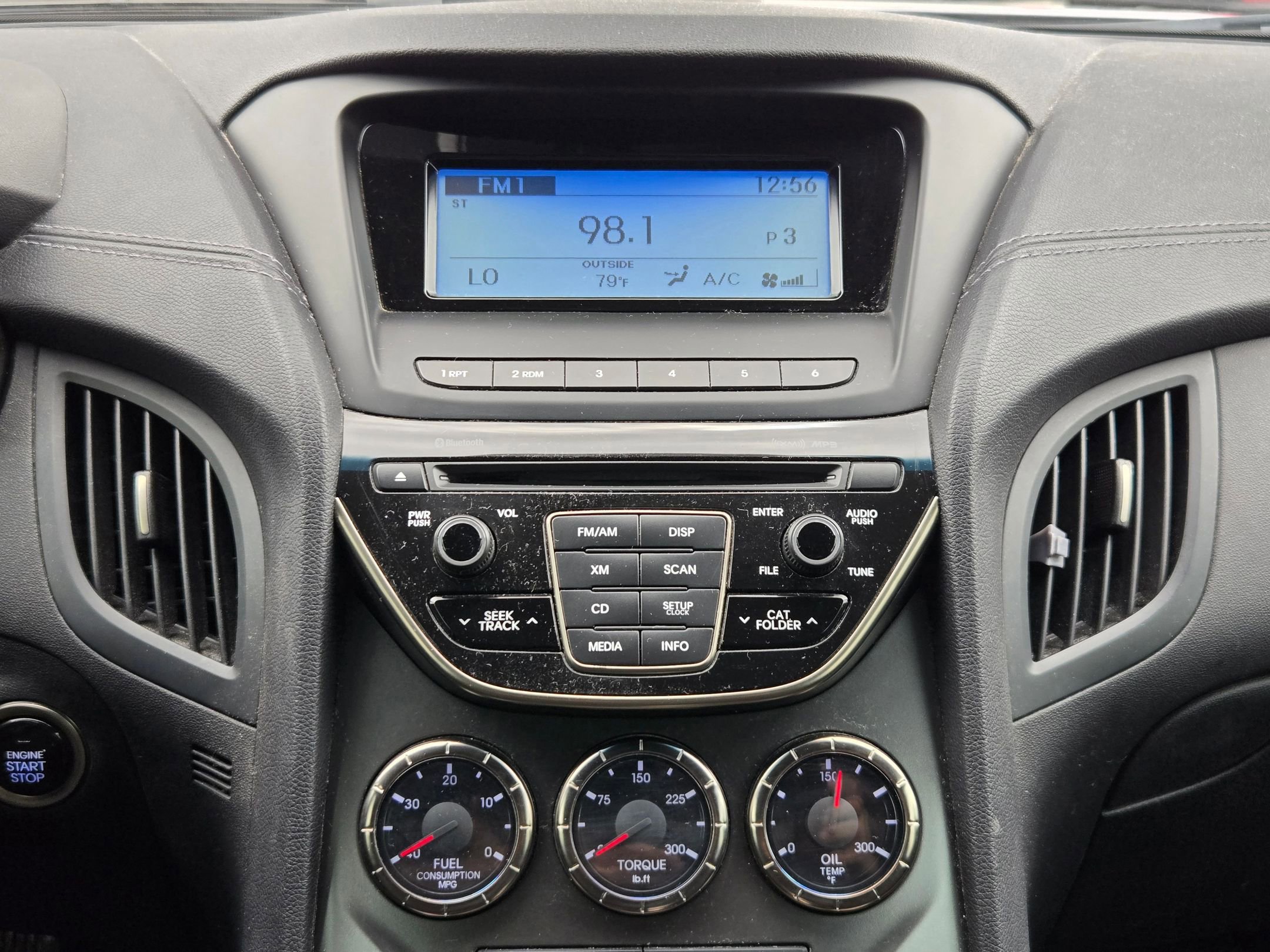 Used 2015 Hyundai Genesis 3.8 RWD image 16