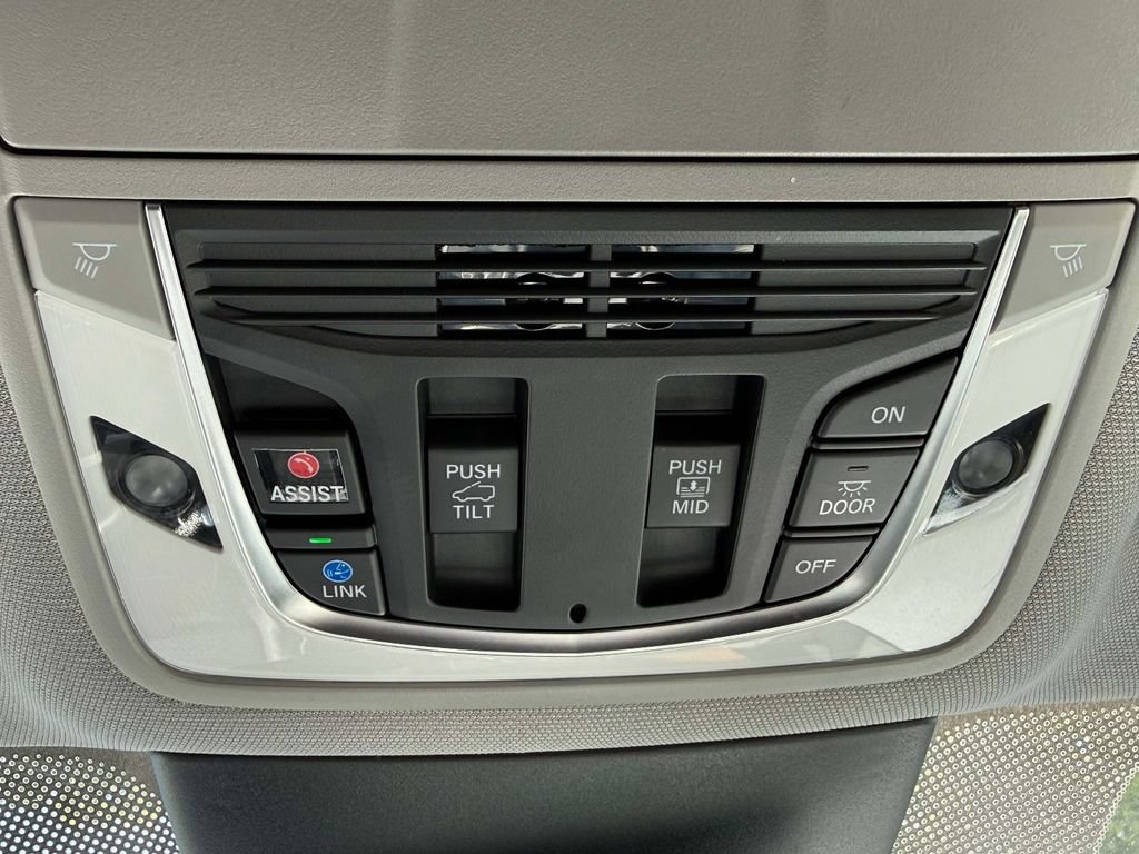 Certified 2023 Acura MDX w/ Technology Package AWD/4WD image 29
