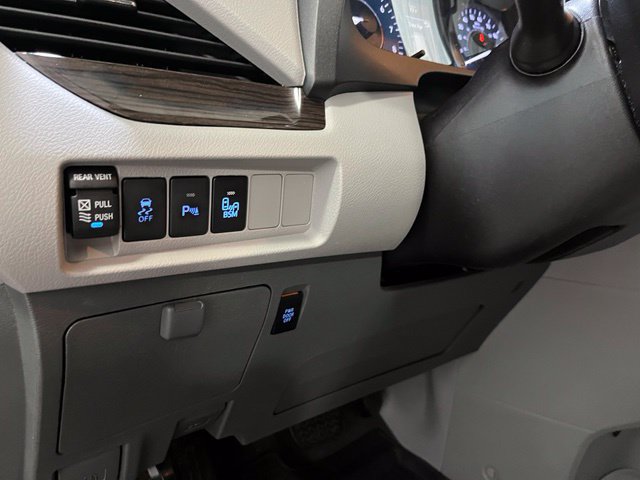 Certified 2017 Toyota Sienna XLE w/ XLE Navigation Package FWD image 19