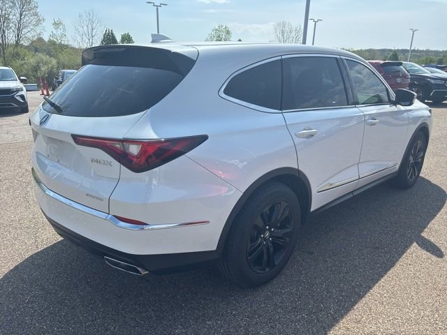Used 2024 Acura MDX SH-AWD image 3