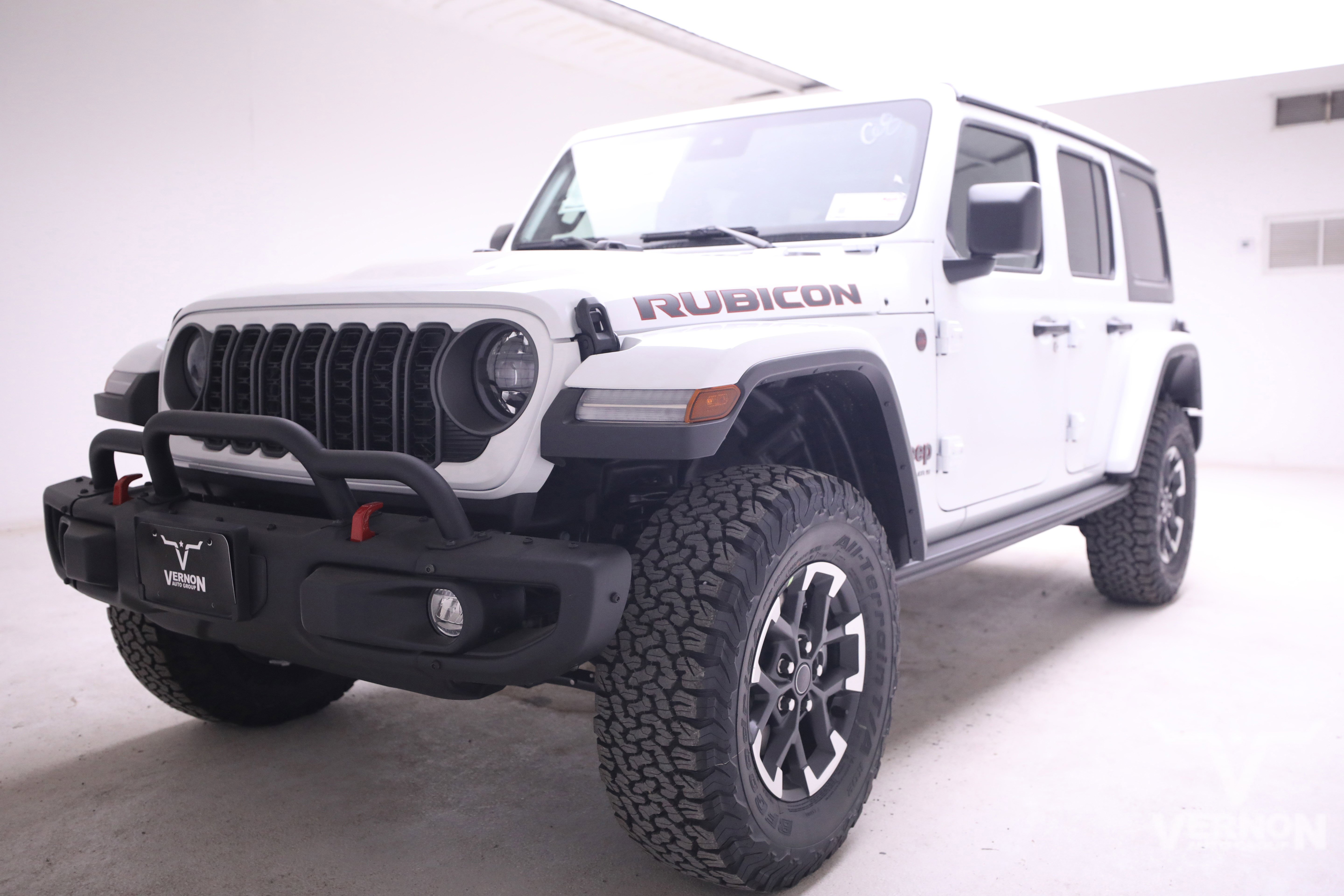 New 2025 Jeep Wrangler Unlimited Rubicon w/ Steel Bumper Group