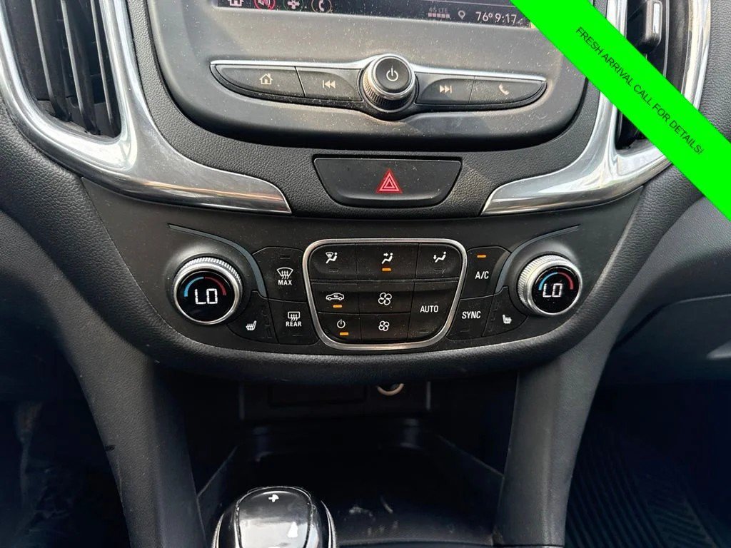 Used 2020 Chevrolet Equinox LT FWD image 25