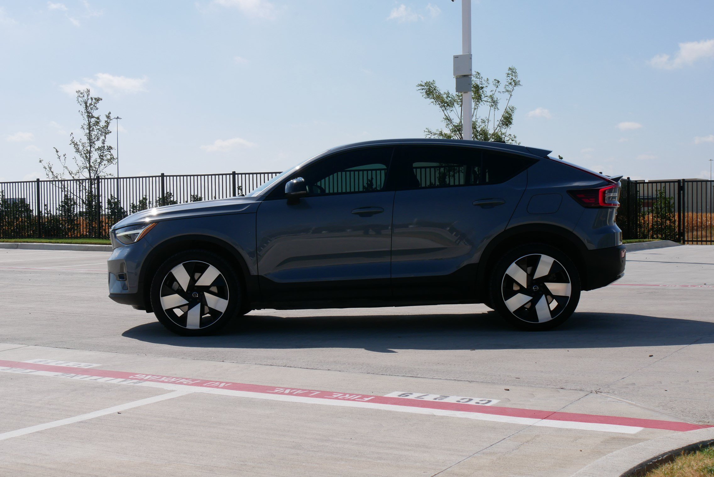 Used 2023 Volvo C40 P8 Recharge Ultimate AWD/4WD image 6