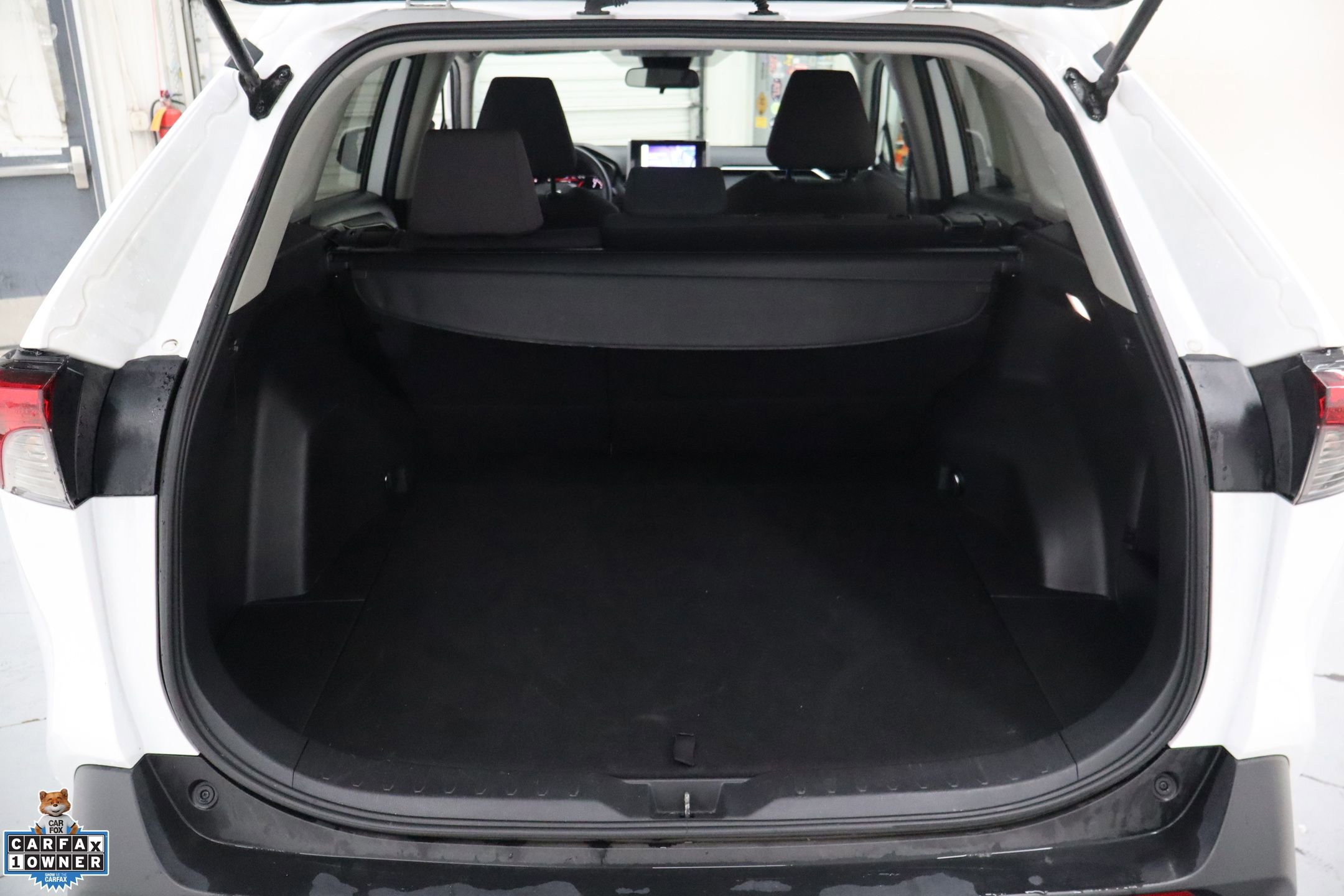 Used 2024 Toyota RAV4 XLE image 24