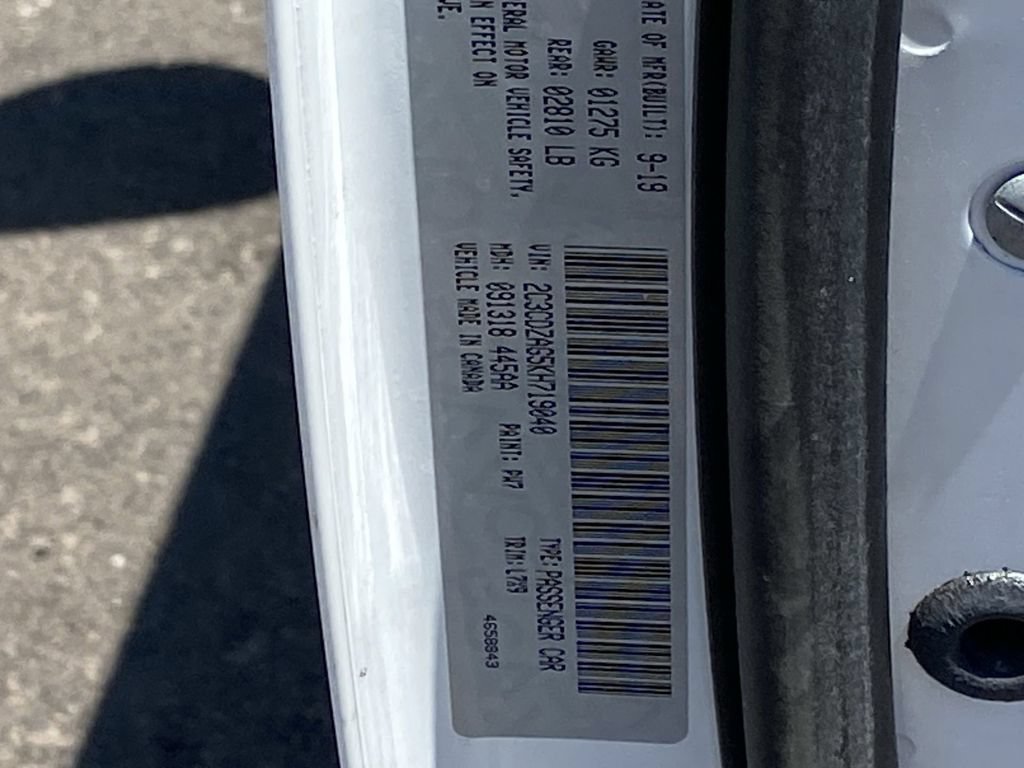 Used 2019 Dodge Challenger SXT RWD image 28