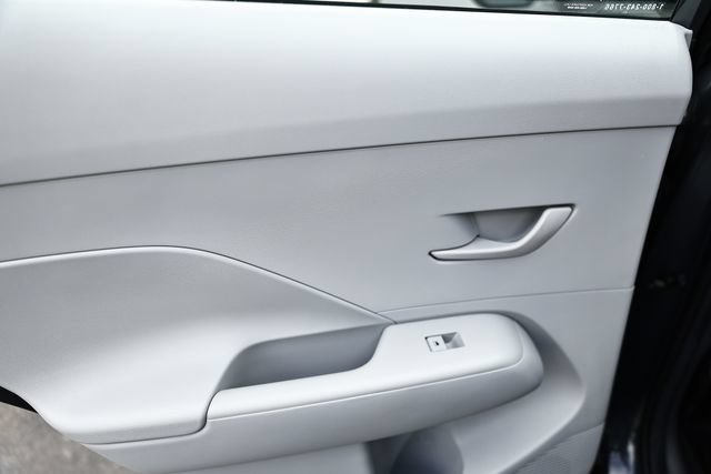 Used 2024 Hyundai Kona SE AWD/4WD image 21