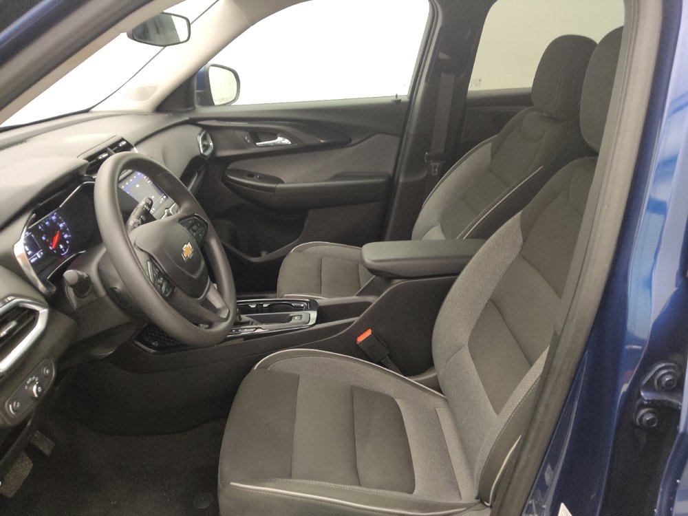 Used 2022 Chevrolet TrailBlazer LT FWD image 17