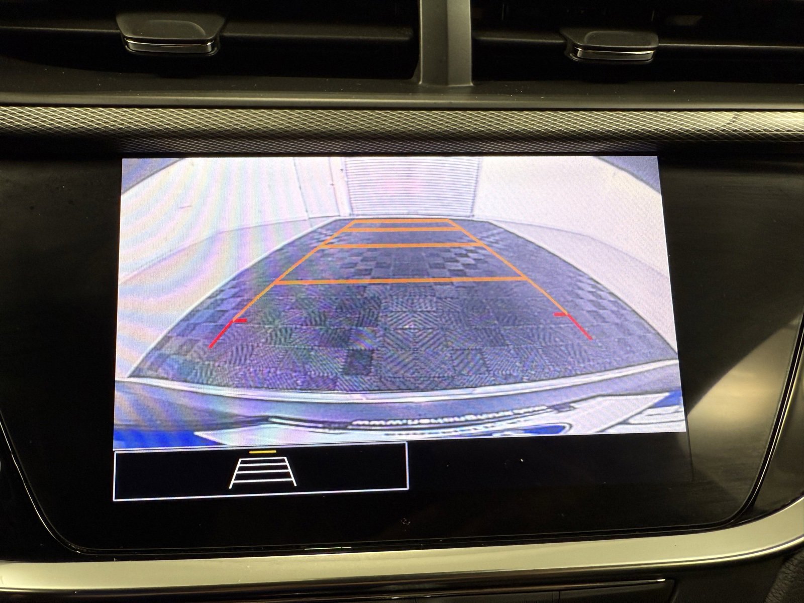 Used 2022 Buick Encore GX Essence image 12